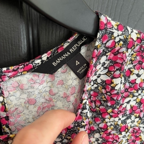 Banana Republic Factory pink floral, Size 4 - Picture 4 of 4